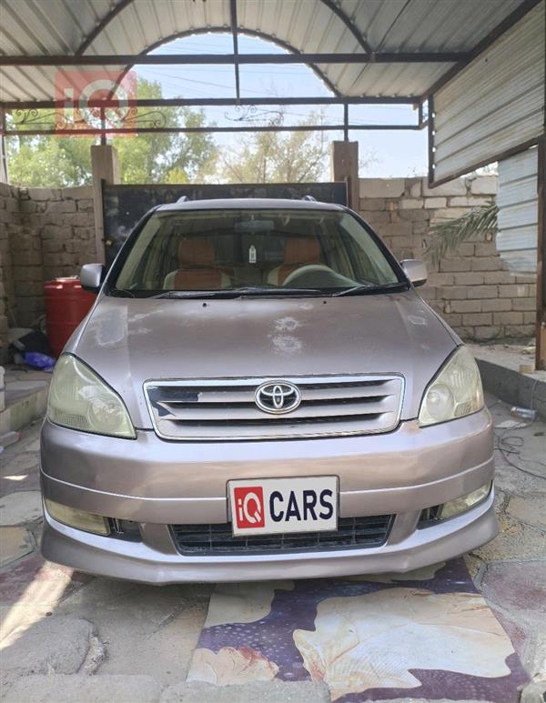 Toyota Ipsum 2001 for sale in Iraq - Al Qurnah